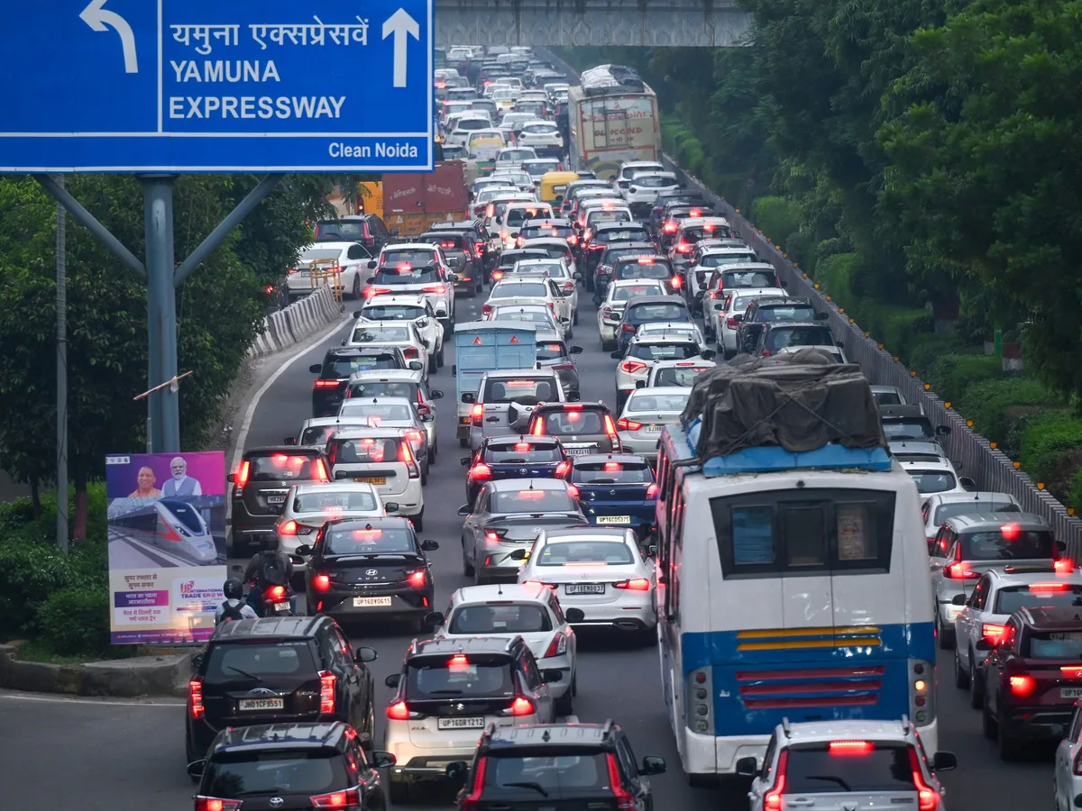 noida traffic rules