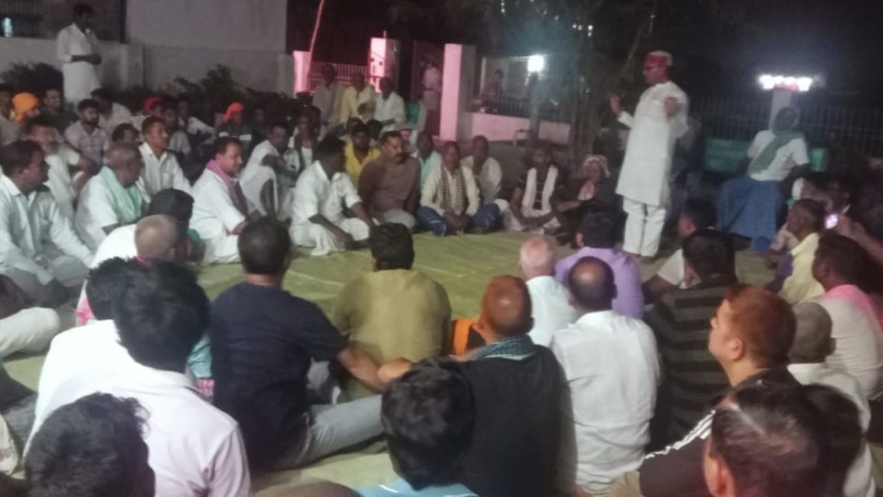 Rejects Liquor Shops