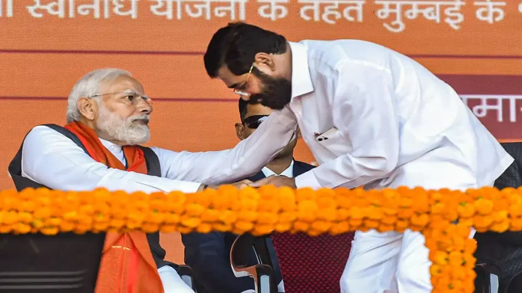 एकनाथ शिंदे with modi
