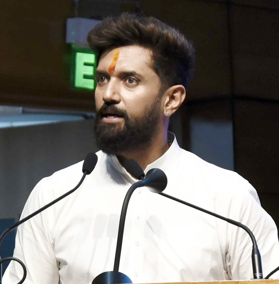 पार्टी ने दिखाया चिराग को सीएम उम्मीदवार, लेकिन अंदर चल रहा है कुछ और