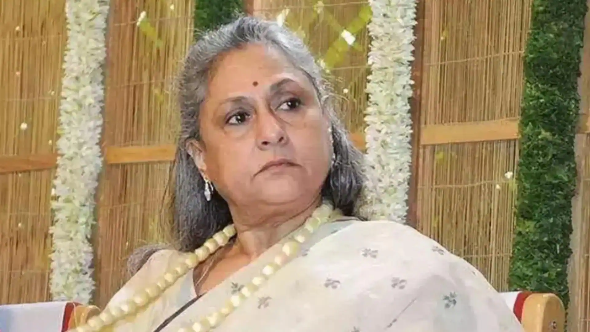 जया बच्चन का अचानक गुस्सा, रोनो मुखर्जी प्रार्थना सभा में बरसीं