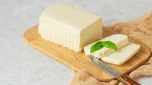 Big bust of fake cheese in Noida: 1400 kg of goods seized, racket was being run from Aligarh